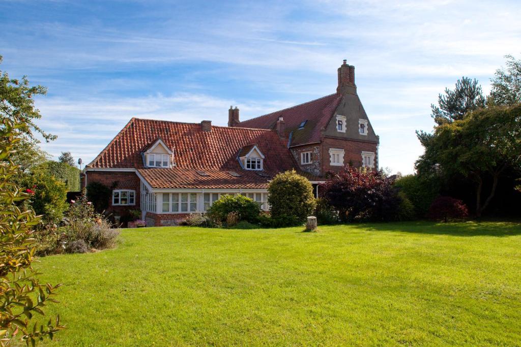 Catton Old Hall Bed & Breakfast Норуич Екстериор снимка