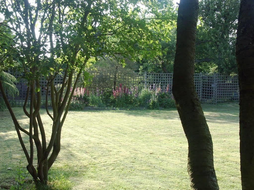 Catton Old Hall Bed & Breakfast Норуич Екстериор снимка